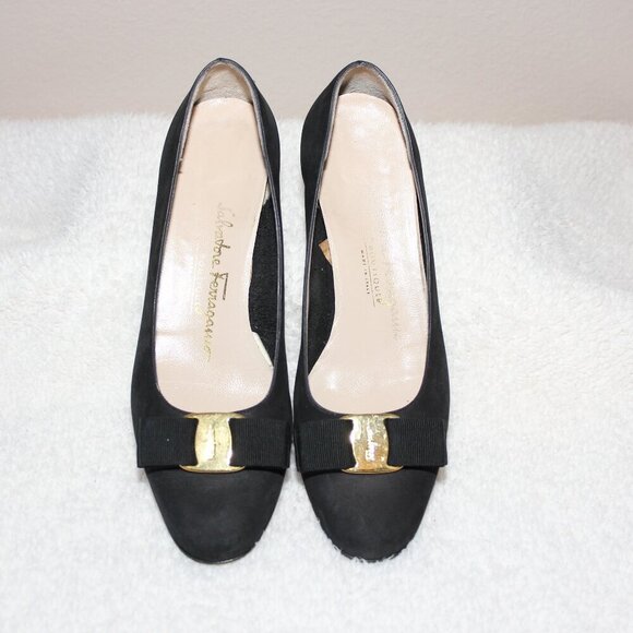 Salvatore Ferragamo Womens Black Suede Vara Low Pump with Bow Size 7B Vintage 80 - Picture 1 of 6